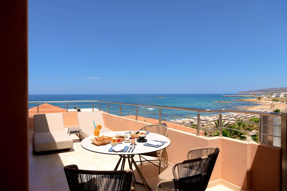 High Beach Hotel — Hotel rooms in Malia