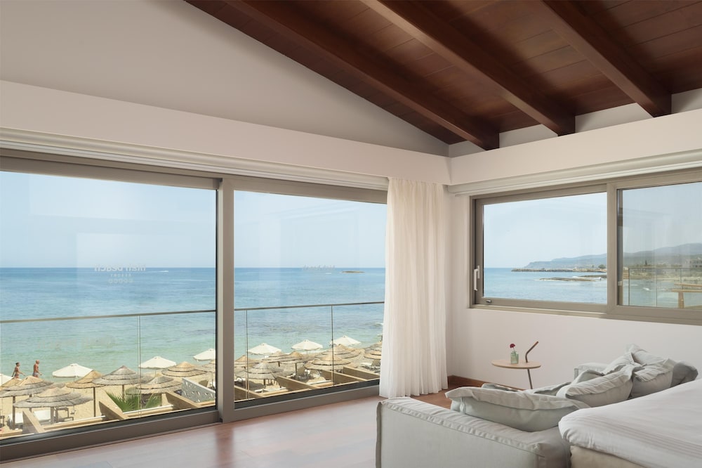 High Beach Hotel — Hotel rooms in Malia
