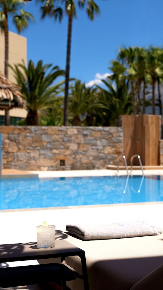 High Beach Hotel — Swimming pool in Malia