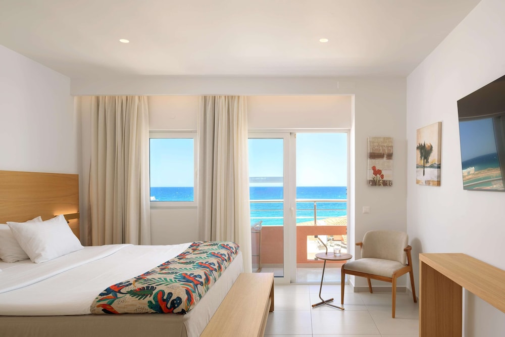 High Beach Hotel — Hotel rooms in Malia