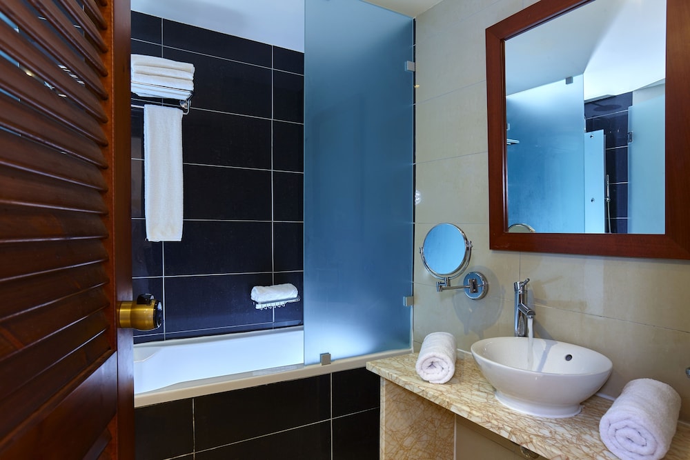 Vasia Resort and SPA, Sissi, Crete — Hotel rooms in Sissi