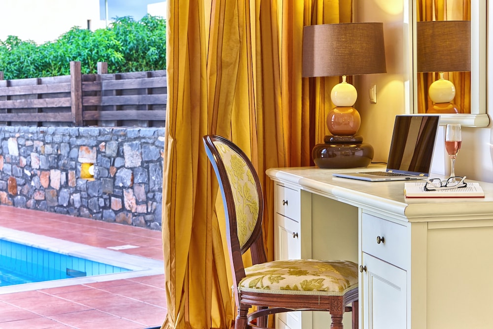 Vasia Resort and SPA, Sissi, Crete — Hotel rooms in Sissi