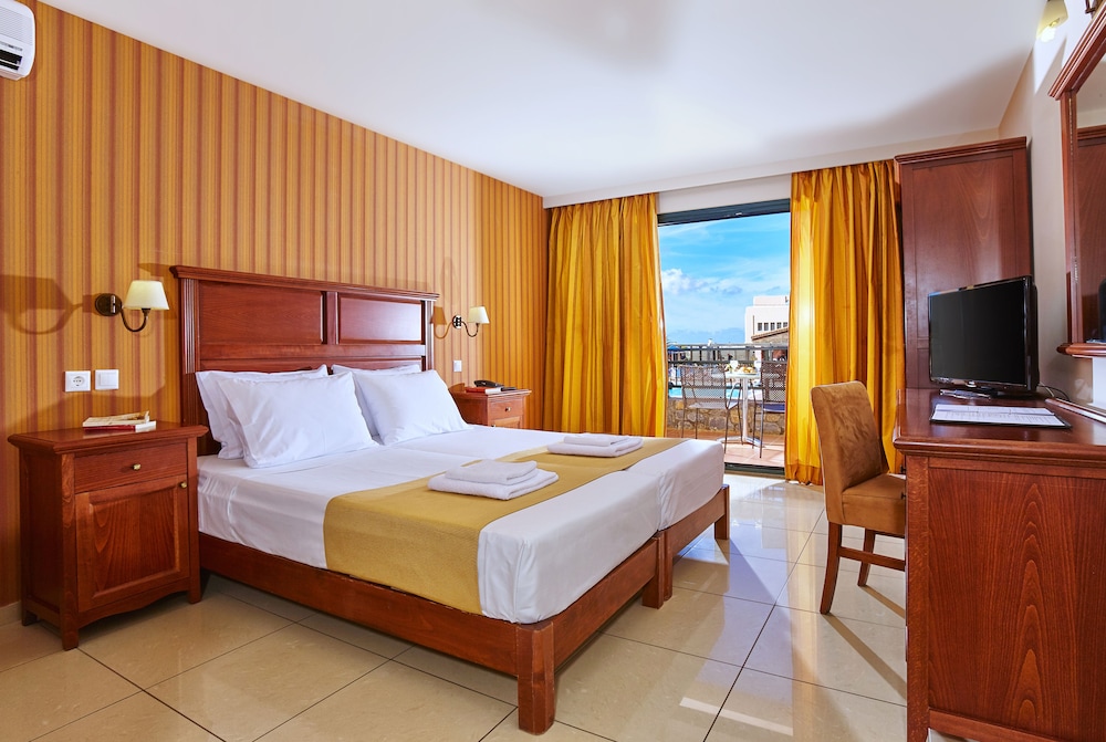 Vasia Resort and SPA, Sissi, Crete — Hotel rooms in Sissi