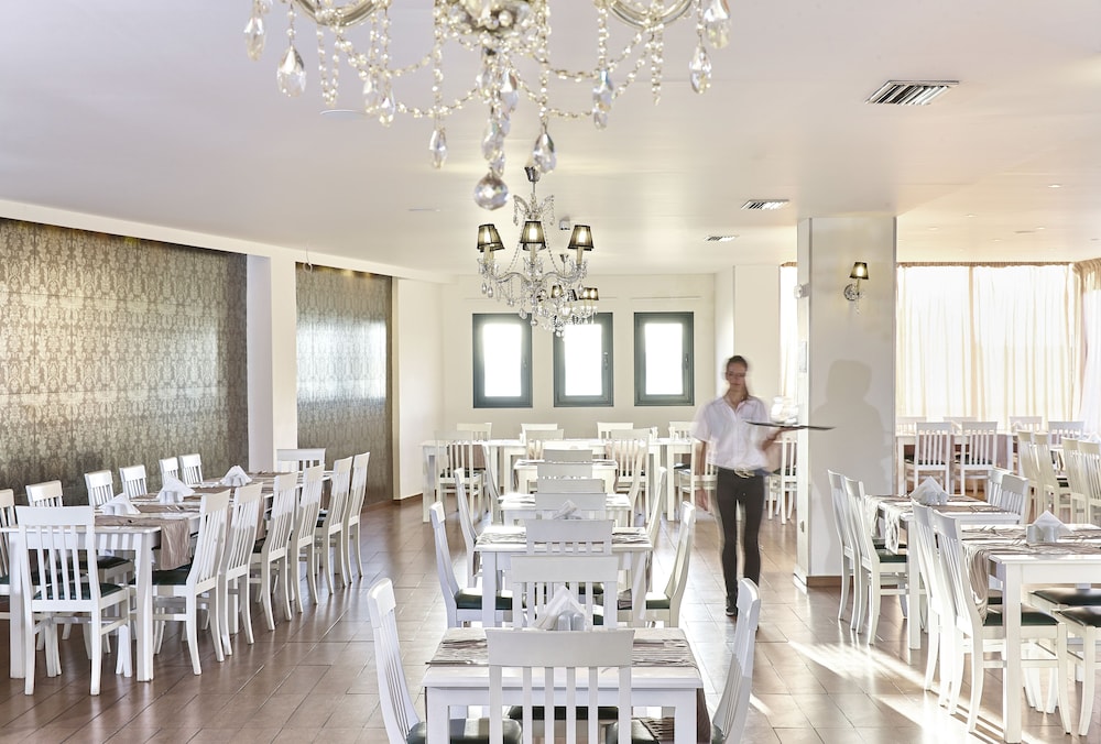 Vasia Resort and SPA, Sissi, Crete — Restaurant & bars in Sissi
