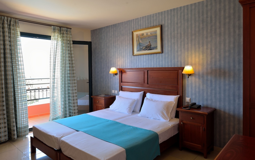 Vasia Resort and SPA, Sissi, Crete — Hotel rooms in Sissi