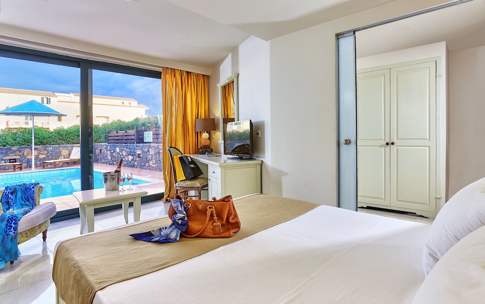 Vasia Resort and SPA, Sissi, Crete — Hotel rooms in Sissi