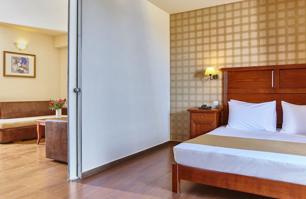 Vasia Resort and SPA, Sissi, Crete — Hotel rooms in Sissi