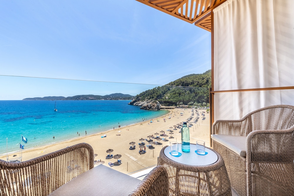 El Somni Ibiza Dream Hotel by Grupotel — Beach in Cala San Vicente, Balearic Islands