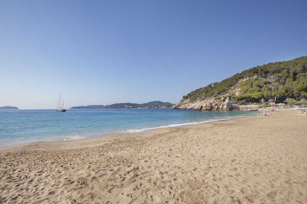 El Somni Ibiza Dream Hotel by Grupotel — Beach in Cala San Vicente, Balearic Islands