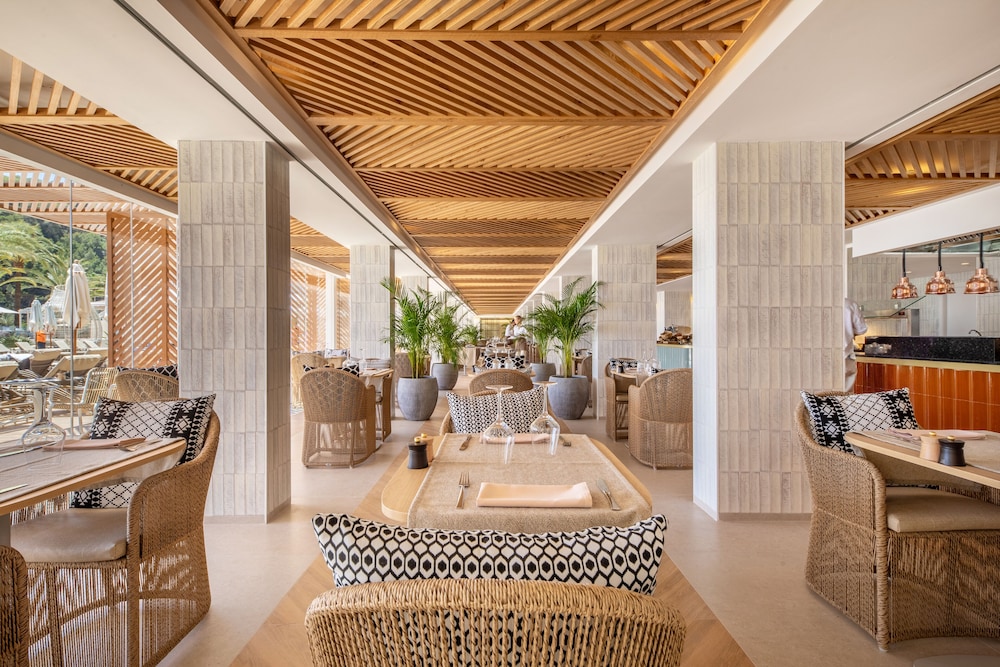 El Somni Ibiza Dream Hotel by Grupotel — Restaurant & bars in Cala San Vicente, Balearic Islands