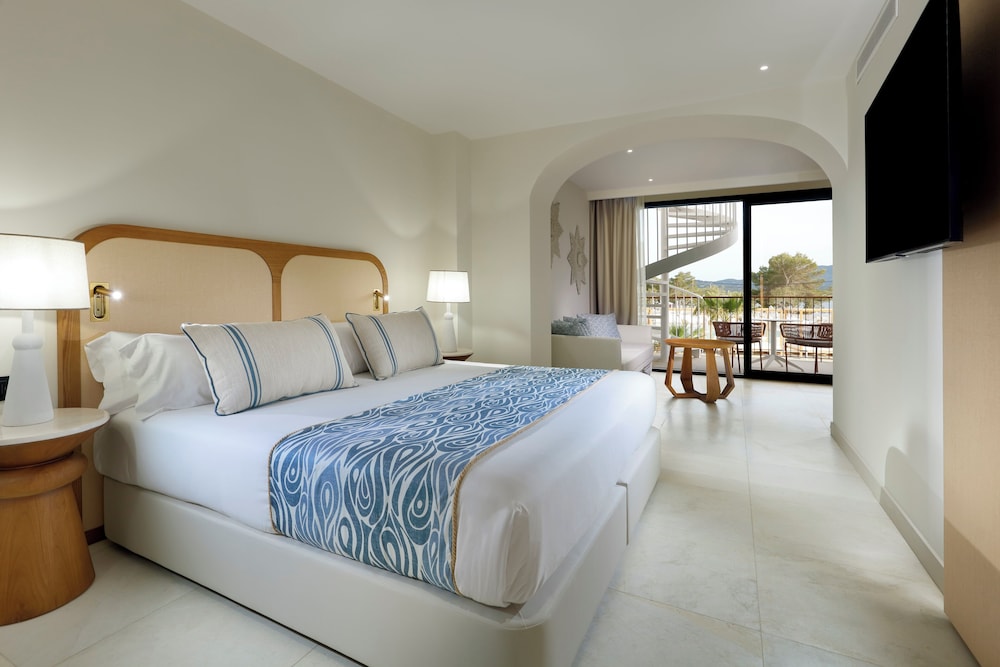 TRS Ibiza Hotel - Adults Only +16 — Hotel rooms in Cala Gracio, Balearic Islands