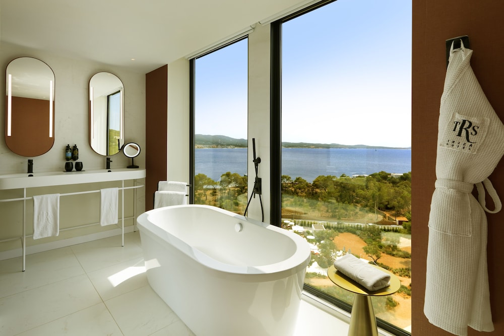 TRS Ibiza Hotel - Adults Only +16 — Hotel rooms in Cala Gracio, Balearic Islands