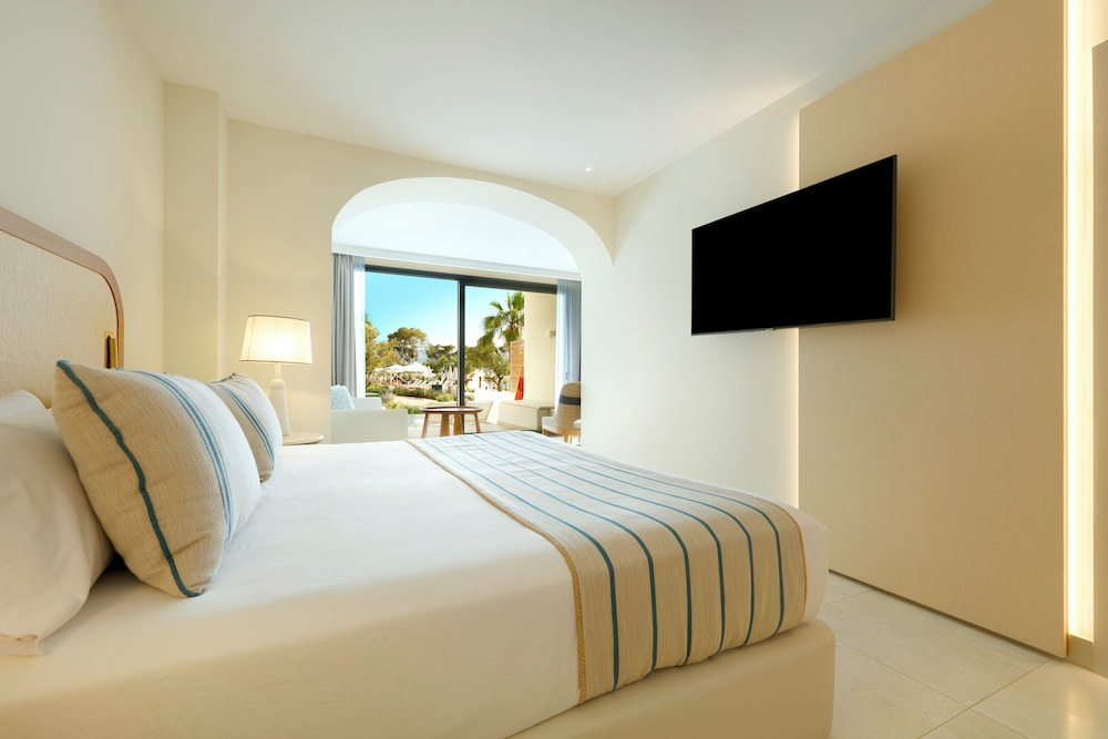 TRS Ibiza Hotel - Adults Only +16 — Hotel rooms in Cala Gracio, Balearic Islands
