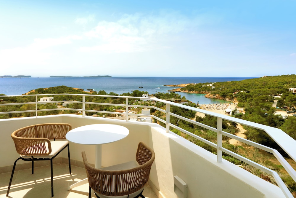 TRS Ibiza Hotel - Adults Only +16 — Hotel rooms in Cala Gracio, Balearic Islands