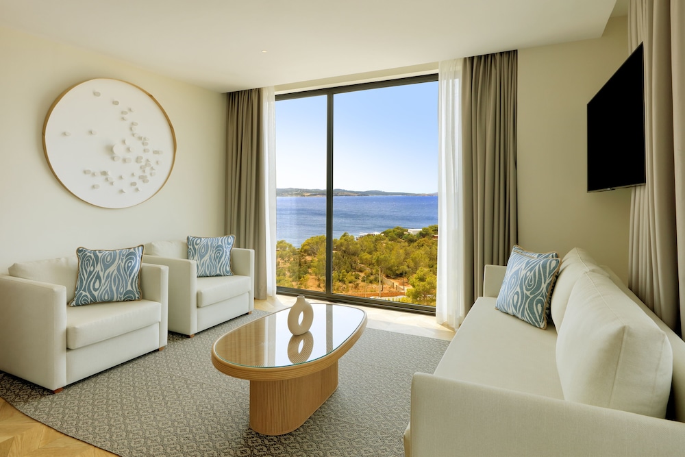 TRS Ibiza Hotel - Adults Only +16 — Hotel rooms in Cala Gracio, Balearic Islands
