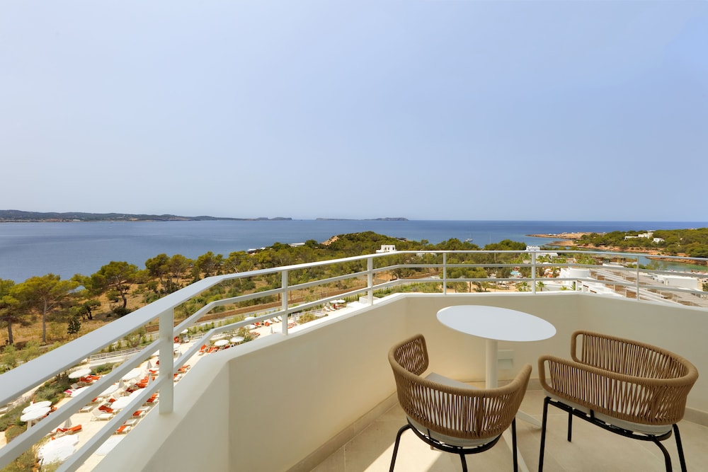 TRS Ibiza Hotel - Adults Only +16 — Hotel rooms in Cala Gracio, Balearic Islands