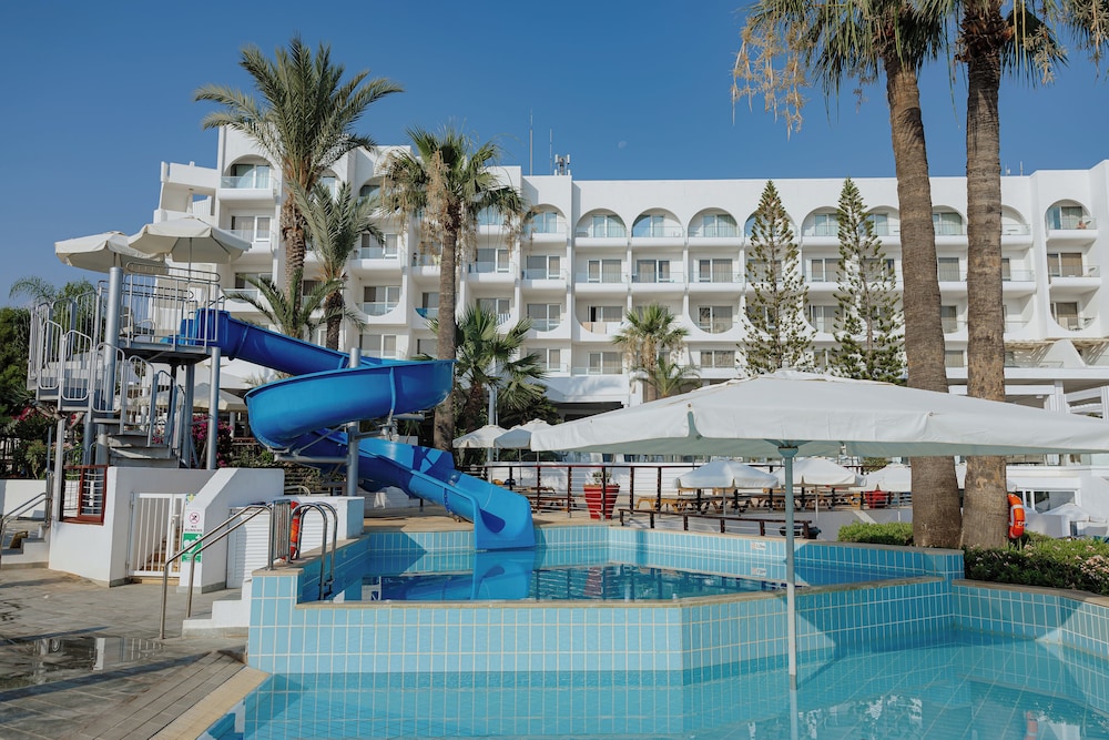 The Golden Coast Beach Hotel - zdjęcie 3