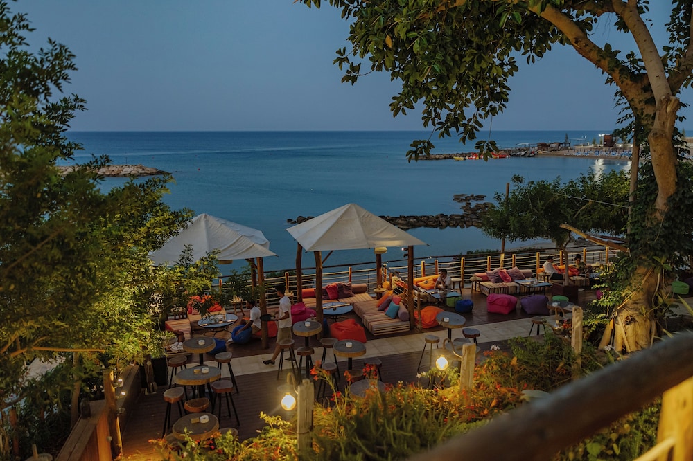 The Golden Coast Beach Hotel - zdjęcie 5
