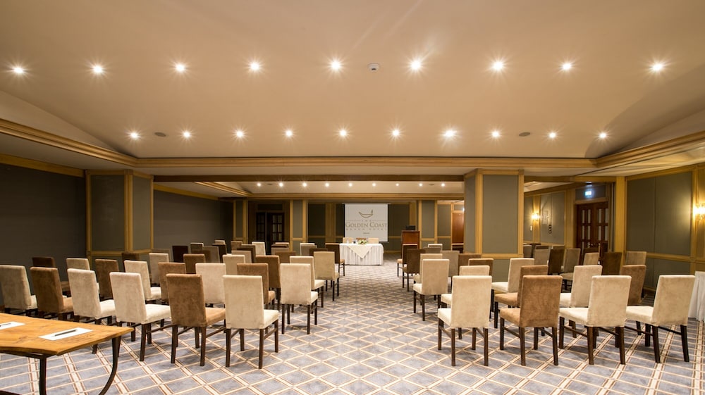 The Golden Coast Beach Hotel — Hotel building in Protaras, Famagusta Region