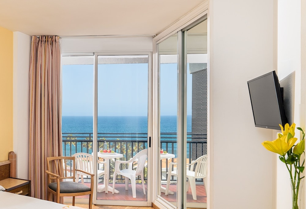Relaxia Beverly Park — Hotel rooms in Playa del Ingles, Canary Islands