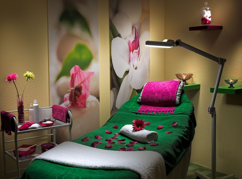 Relaxia Beverly Park — Hotel rooms in Playa del Ingles, Canary Islands