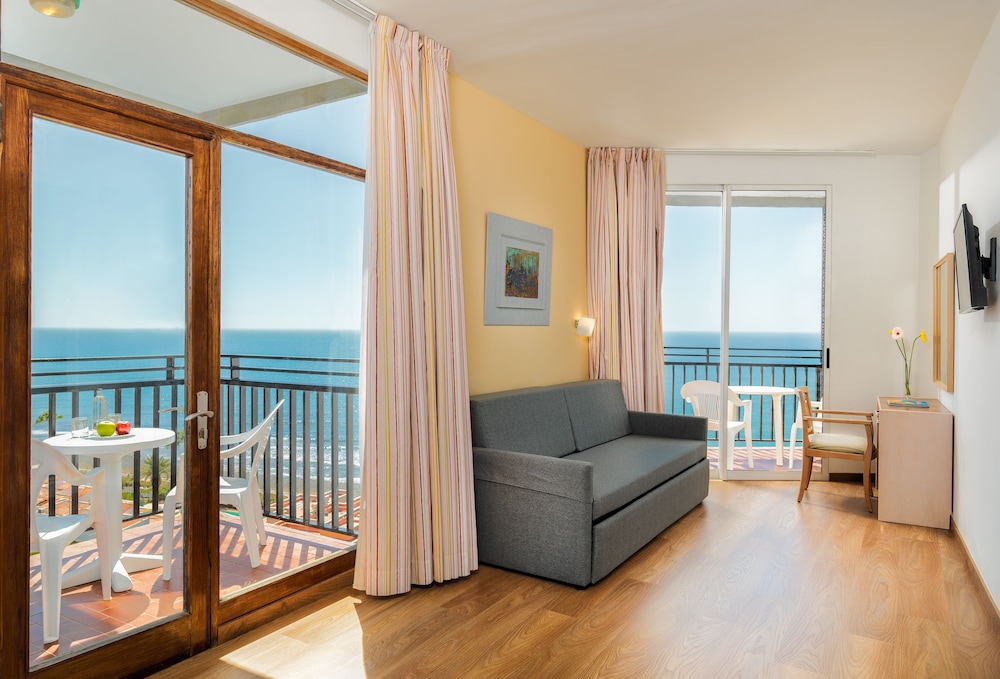 Relaxia Beverly Park — Hotel rooms in Playa del Ingles, Canary Islands