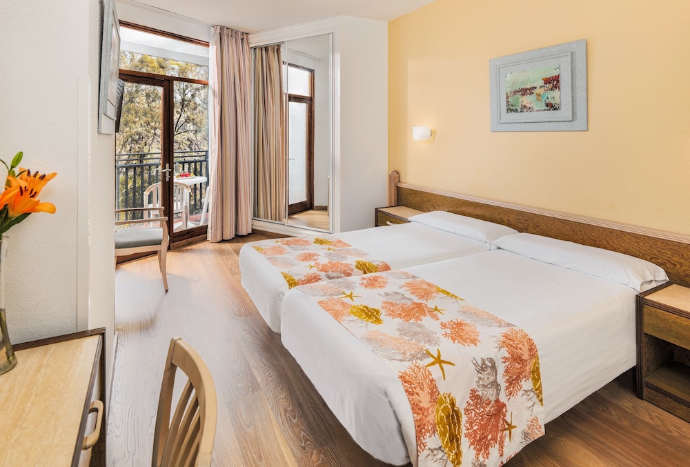 Relaxia Beverly Park — Hotel rooms in Playa del Ingles, Canary Islands