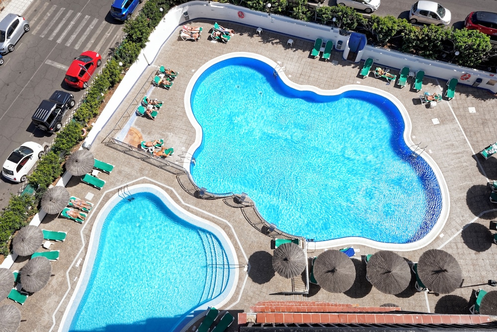 Relaxia Beverly Park — Swimming pool in Playa del Ingles, Canary Islands