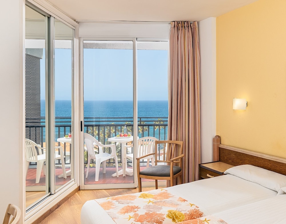 Relaxia Beverly Park — Hotel rooms in Playa del Ingles, Canary Islands