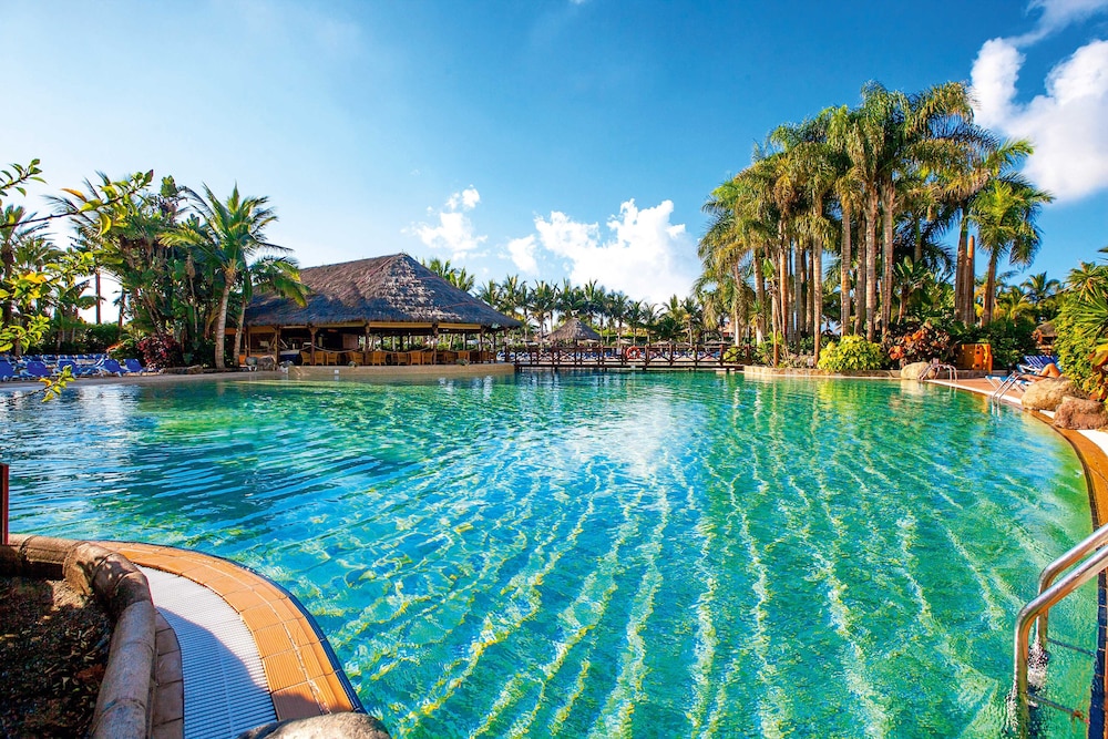 Hotel Tabaiba Princess- All Inclusive — Swimming pool in Maspalomas, Canary Islands