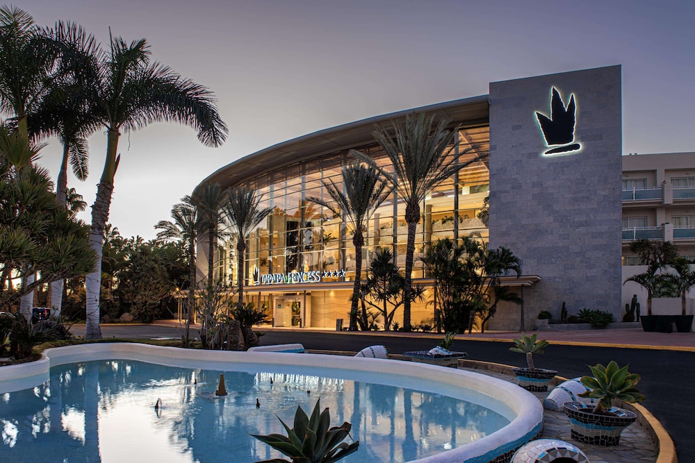 Hotel Tabaiba Princess- All Inclusive — Hotel building in Maspalomas, Canary Islands