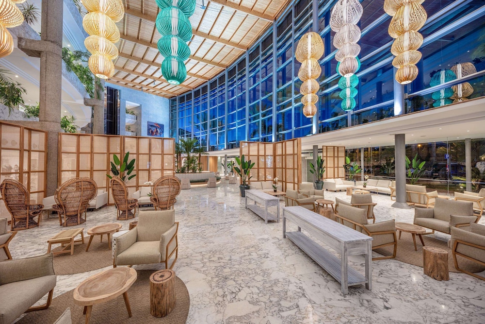 Hotel Tabaiba Princess- All Inclusive — Hotel building in Maspalomas, Canary Islands