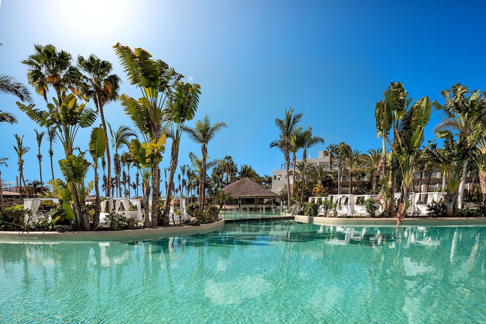 Hotel Tabaiba Princess- All Inclusive — Swimming pool in Maspalomas, Canary Islands