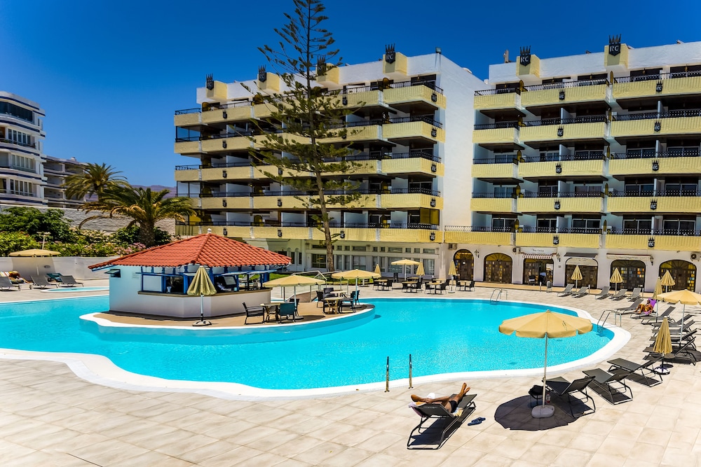 BLUESEA Rey Carlos — Swimming pool in Playa del Ingles, Canary Islands
