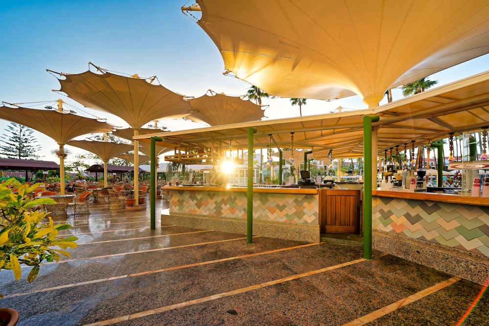 Bull Eugenia Victoria & Spa — Restaurant & bars in Playa del Ingles, Canary Islands