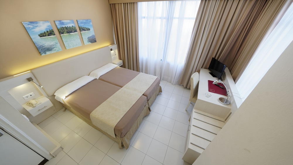Bull Eugenia Victoria & Spa — Hotel rooms in Playa del Ingles, Canary Islands