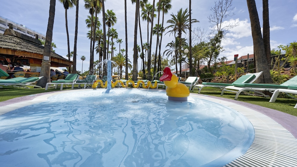 Bull Eugenia Victoria & Spa — Swimming pool in Playa del Ingles, Canary Islands