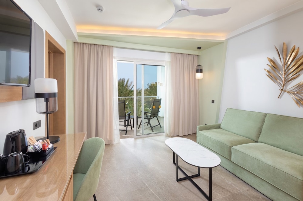 Hotel Riu Palace Maspalomas - Adults Only — Hotel rooms in Playa del Ingles, Canary Islands