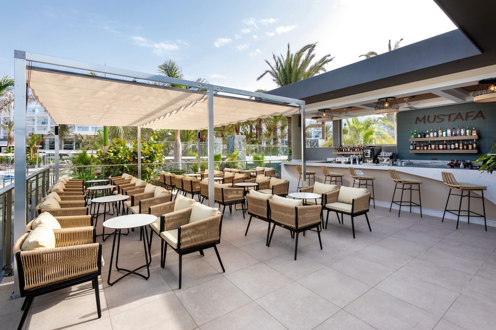 Hotel Riu Palace Maspalomas - Adults Only — Restaurant & bars in Playa del Ingles, Canary Islands