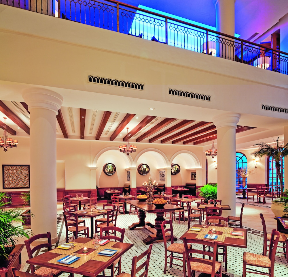 Mövenpick Resort & Marine Spa Sousse — Restaurant & bars in Sousse, Sousse