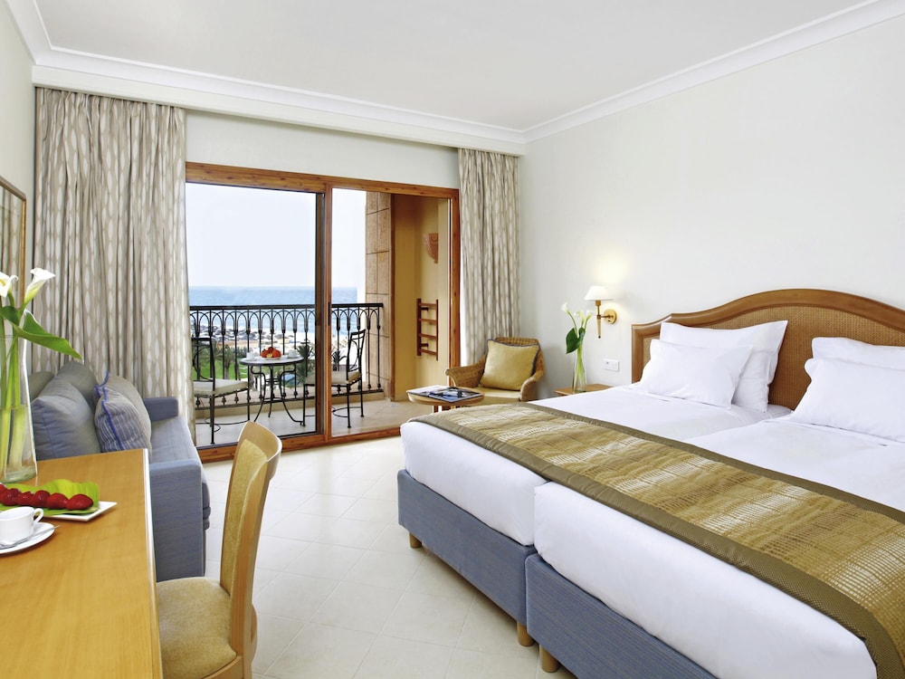 Mövenpick Resort & Marine Spa Sousse — Hotel rooms in Sousse, Sousse