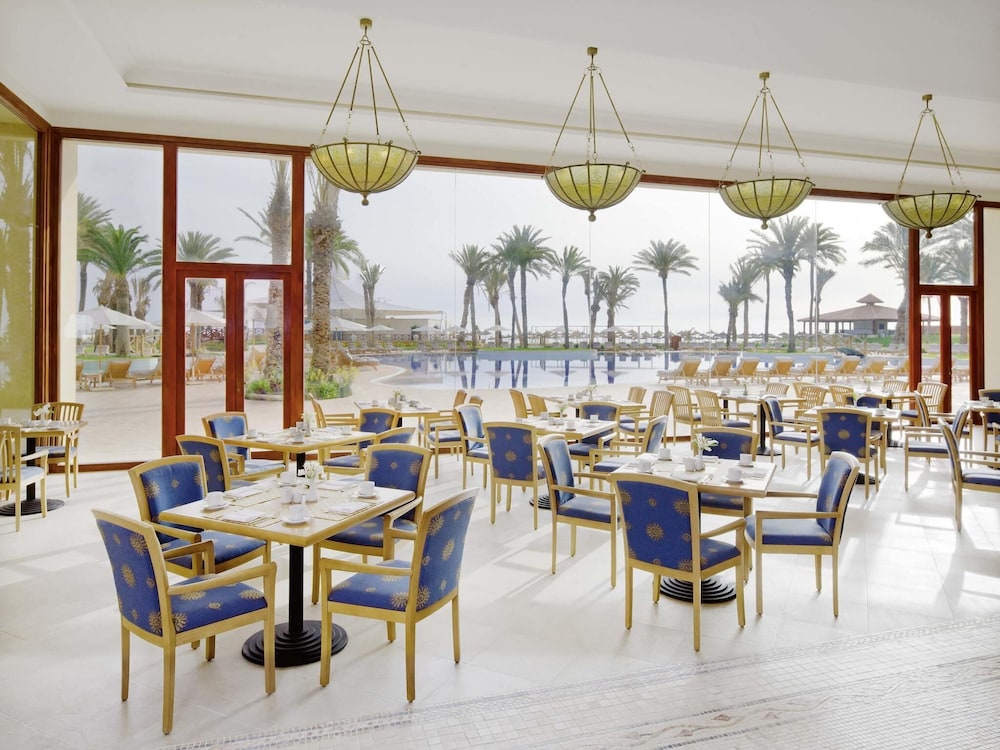 Mövenpick Resort & Marine Spa Sousse — Restaurant & bars in Sousse, Sousse