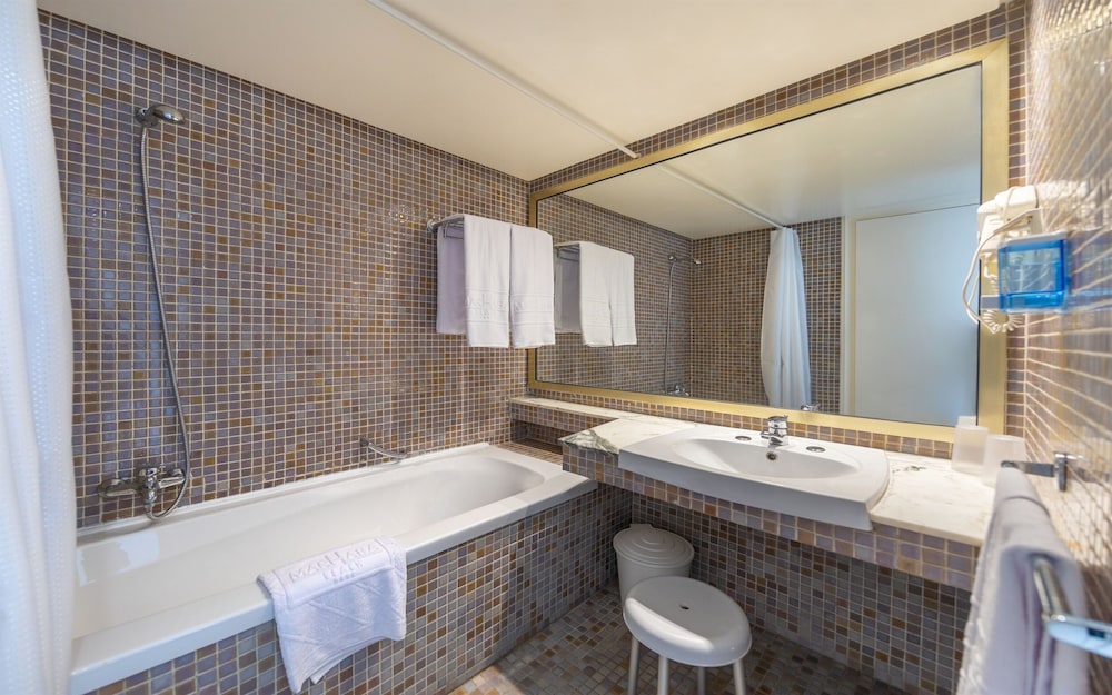 Hotel Marhaba Beach — Hotel rooms in Sousse, Sousse