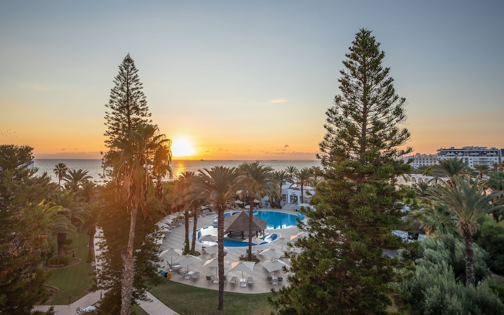 Hotel Marhaba Beach — Swimming pool in Sousse, Sousse