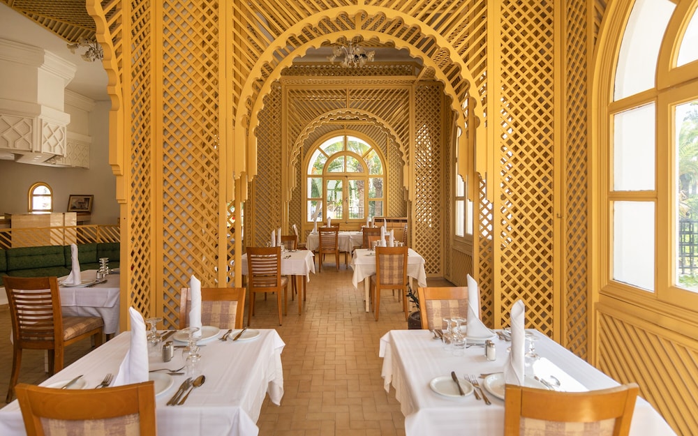 Hotel Marhaba Beach — Restaurant & bars in Sousse, Sousse