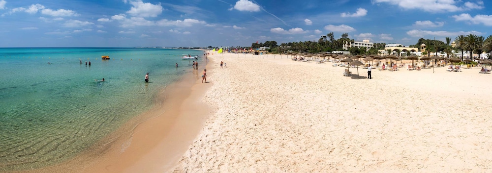 Steigenberger Marhaba Thalasso — Beach in Hammamet, Nabeul