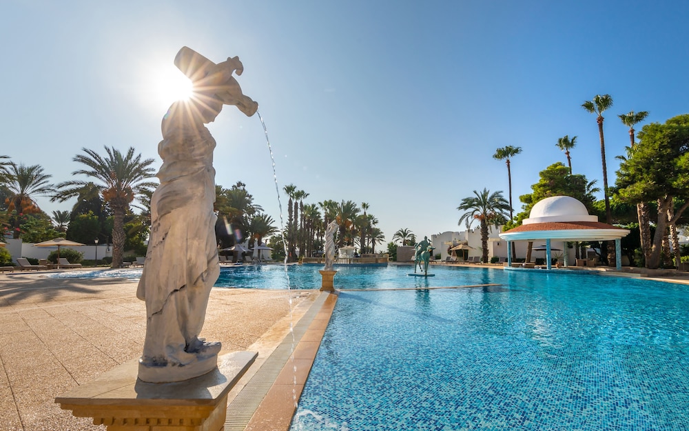 Steigenberger Marhaba Thalasso — Swimming pool in Hammamet, Nabeul