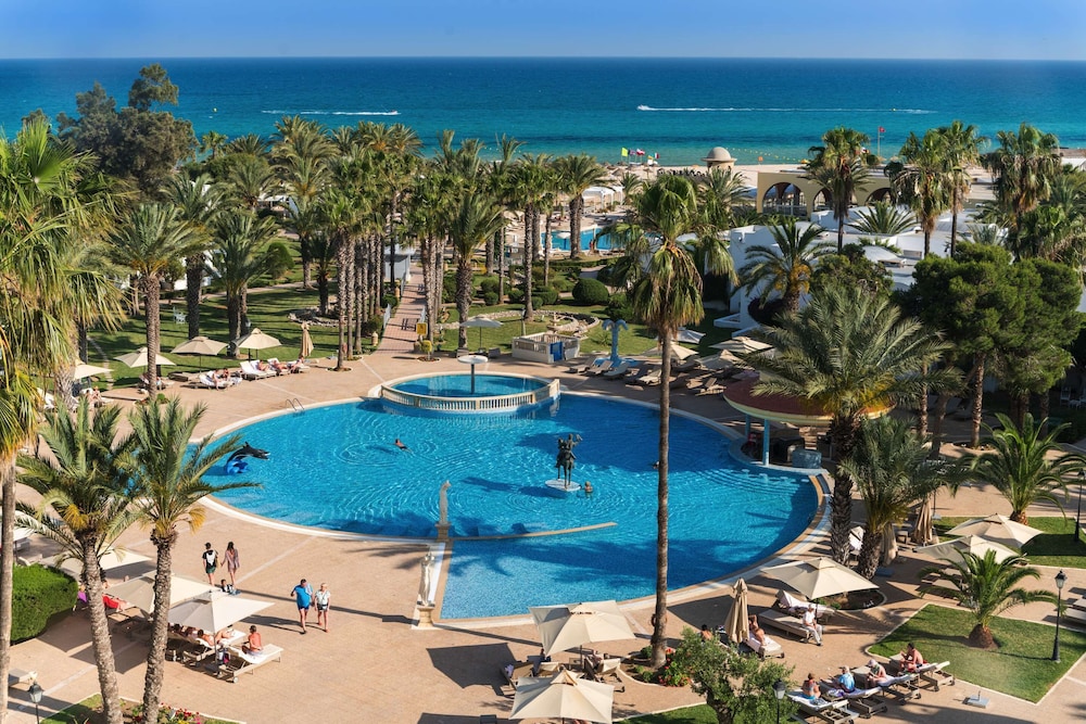 Steigenberger Marhaba Thalasso — Swimming pool in Hammamet, Nabeul