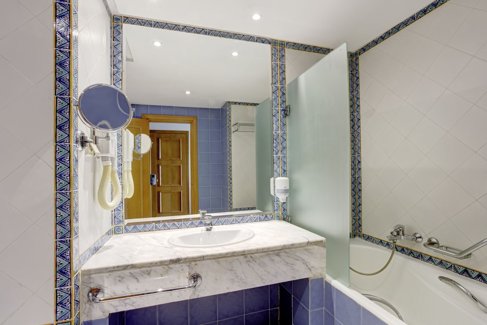 Magic Life Africana — Hotel rooms in Hammamet, Nabeul