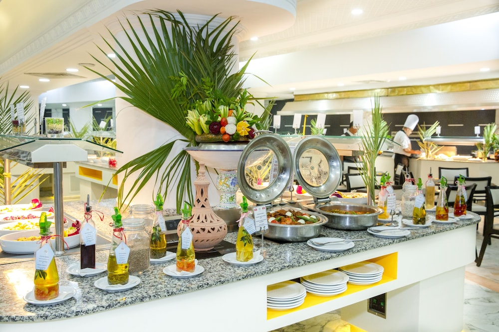Marhaba Royal Salem — Restaurant & bars in Sousse, Sousse
